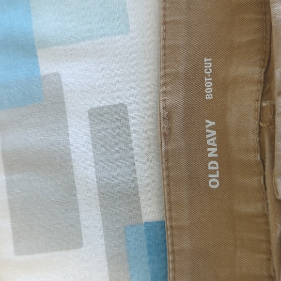 Old Navy khaki boot cut pants in tan size 14 - Picture 3 of 4